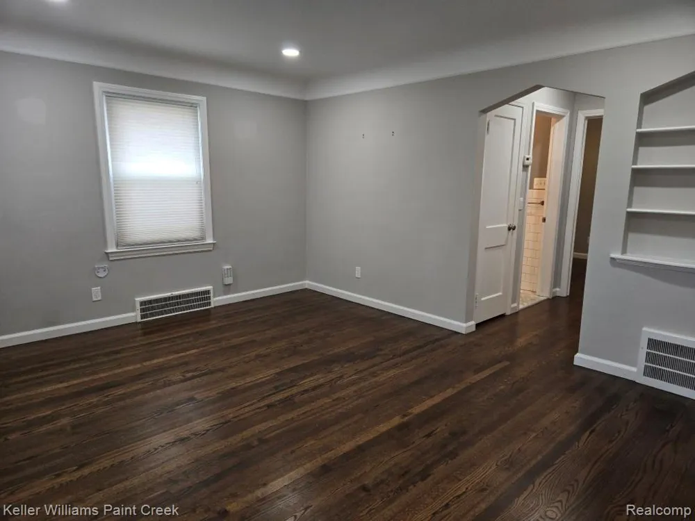 1489 West Boulevard Berkley City, MI 48072