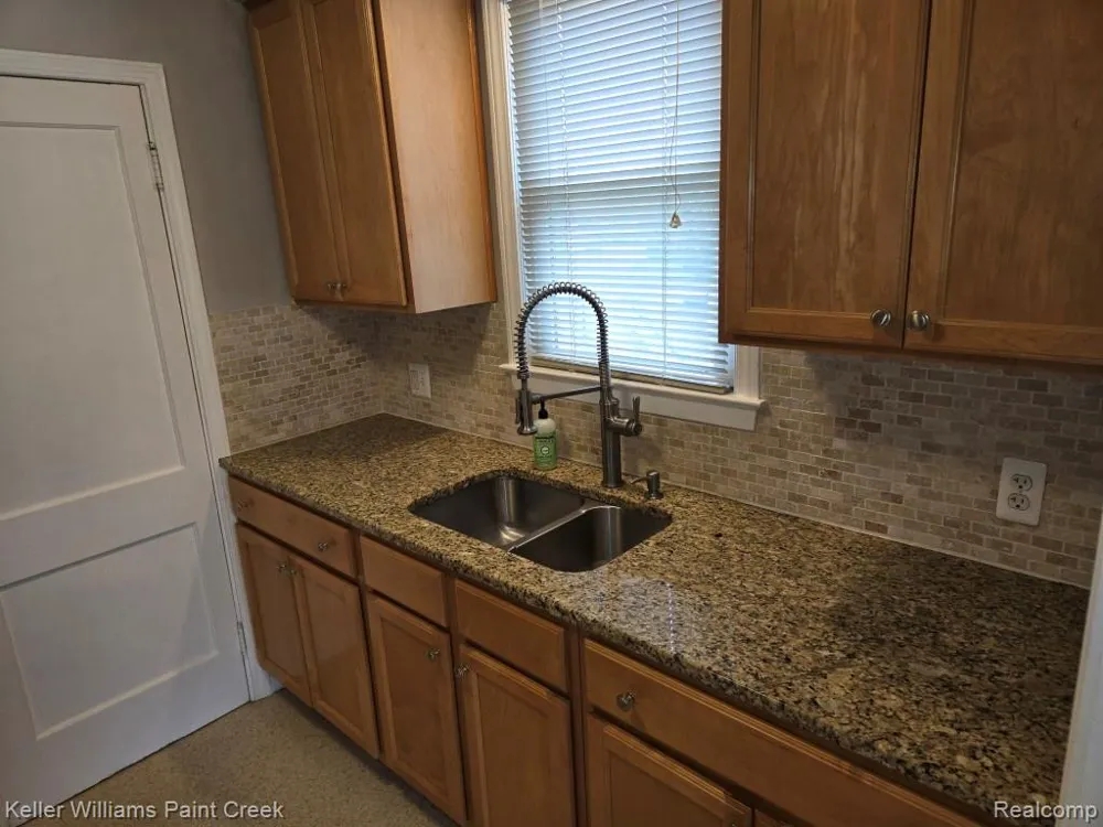 1489 West Boulevard Berkley City, MI 48072