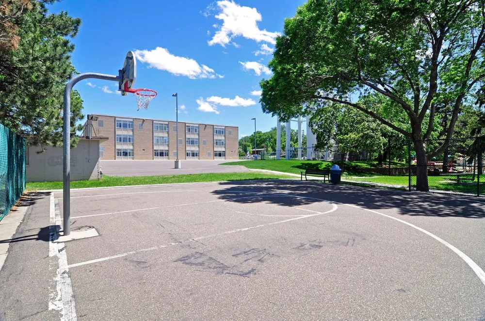 3104 Silver Lake Road NE Saint Anthony, MN 55418