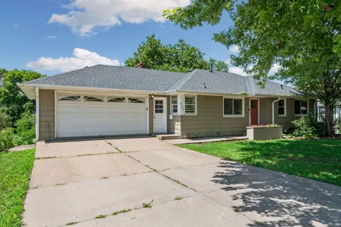 3104 Silver Lake Road NE