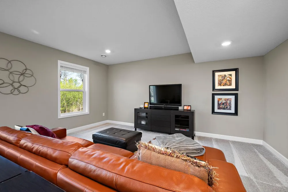 5110 Greenwood Lane Rockford, MN 55373
