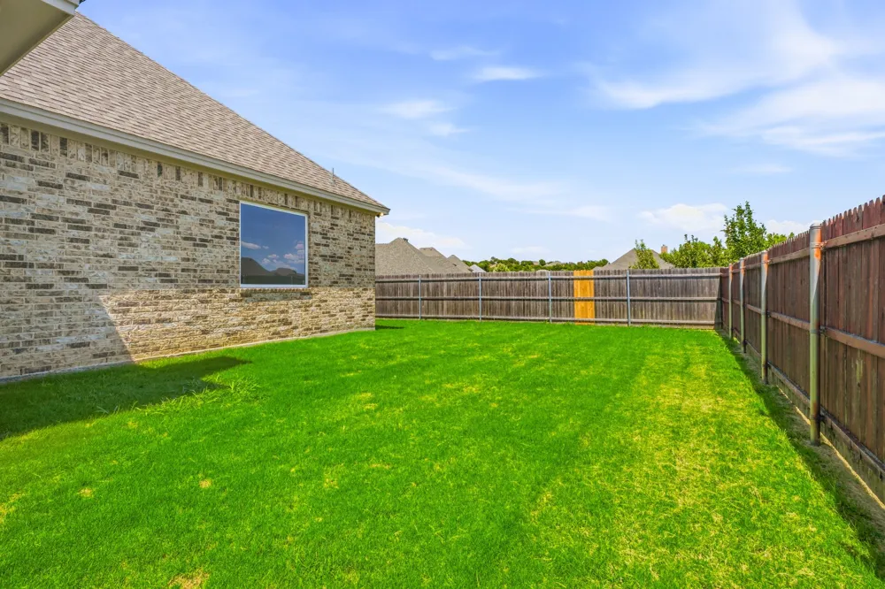 162 Breeders Drive Willow Park, TX 76087