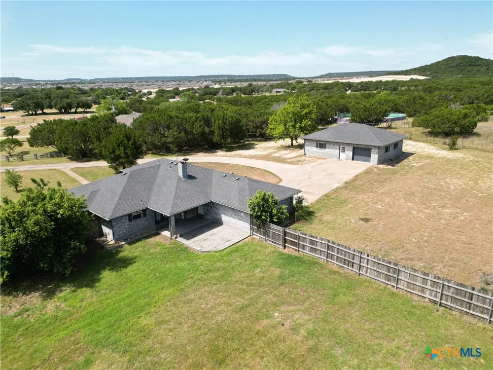 875 Spring Creek Lane Copperas Cove, TX 76522