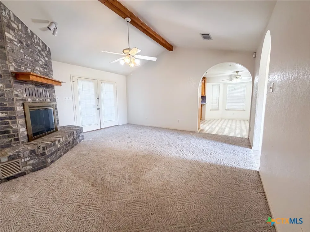 875 Spring Creek Lane Copperas Cove, TX 76522