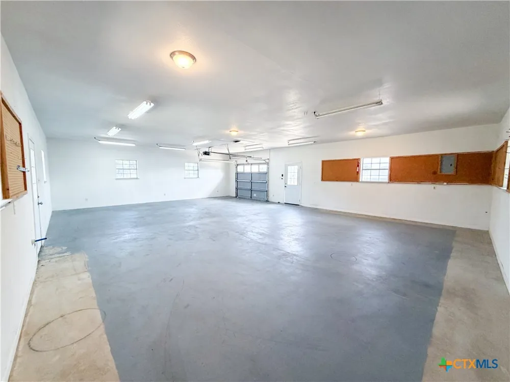 875 Spring Creek Lane Copperas Cove, TX 76522