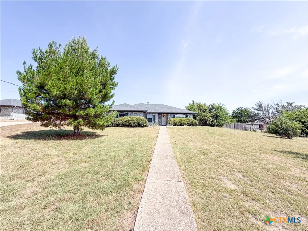 875 Spring Creek Lane Copperas Cove, TX 76522