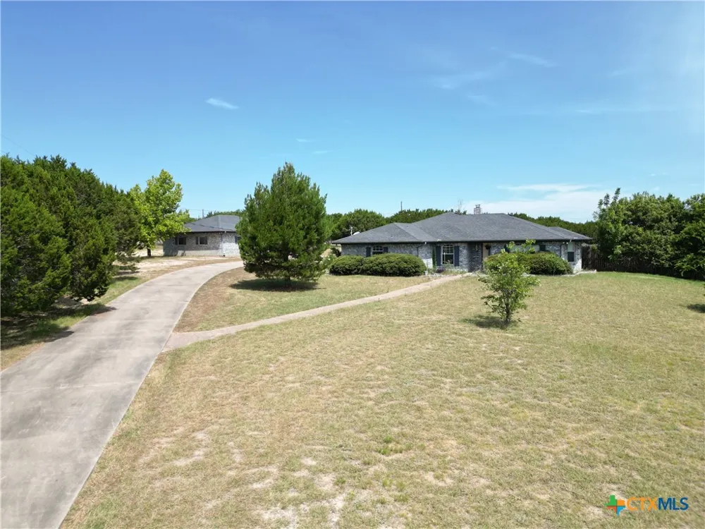 875 Spring Creek Lane Copperas Cove, TX 76522