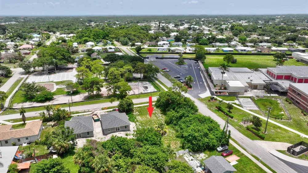 5684 SE 45th Avenue SE Stuart, FL 34997