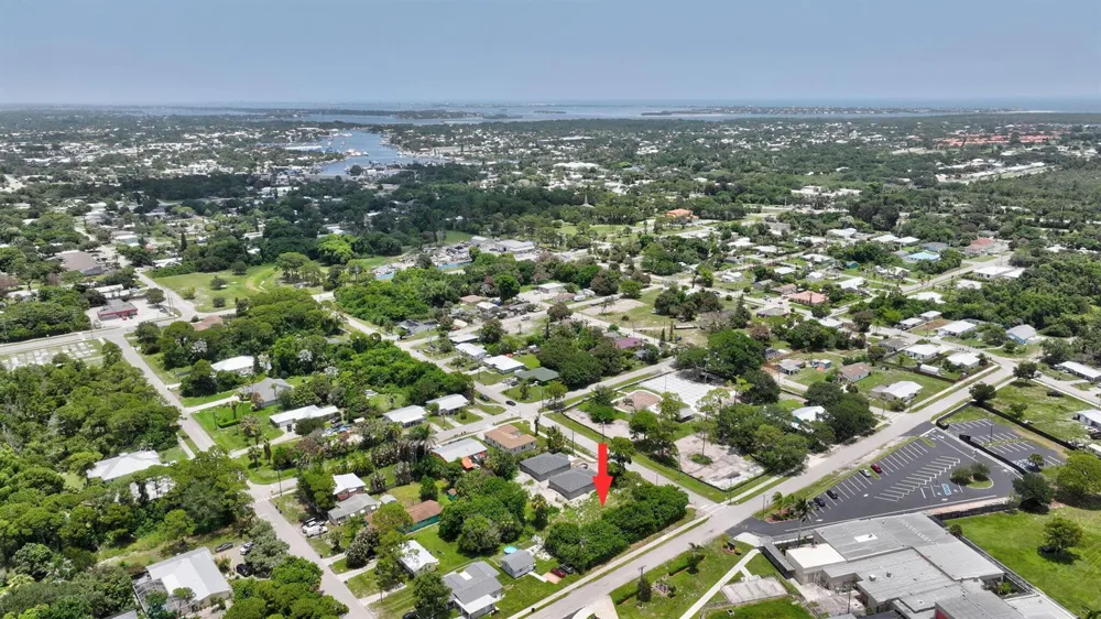 5684 SE 45th Avenue SE Stuart, FL 34997