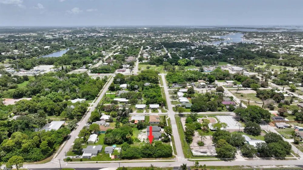 5684 SE 45th Avenue SE Stuart, FL 34997