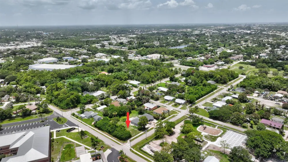 5684 SE 45th Avenue SE Stuart, FL 34997