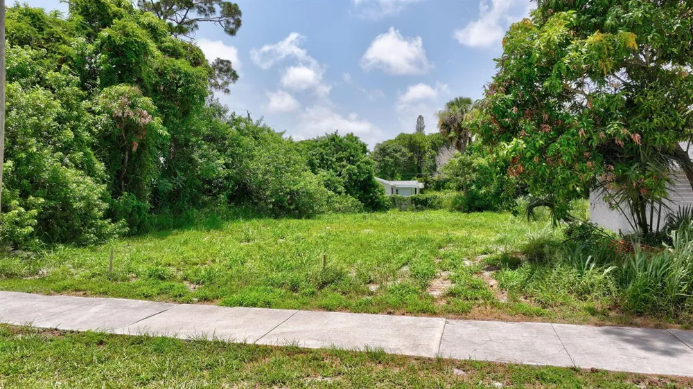 5684 SE 45th Avenue SE Stuart, FL 34997