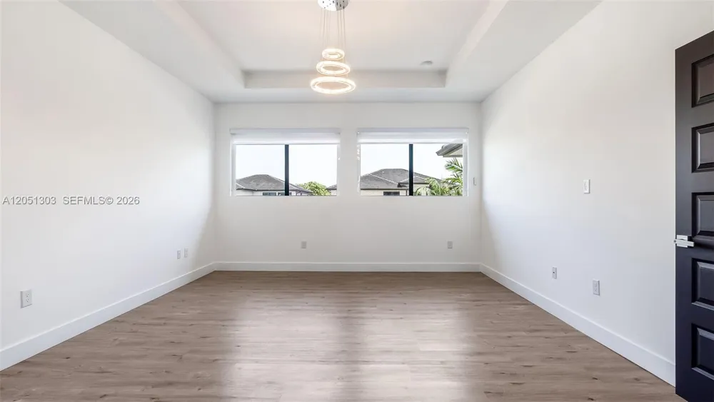8900 NW 161st Ter Miami Lakes, FL 33018