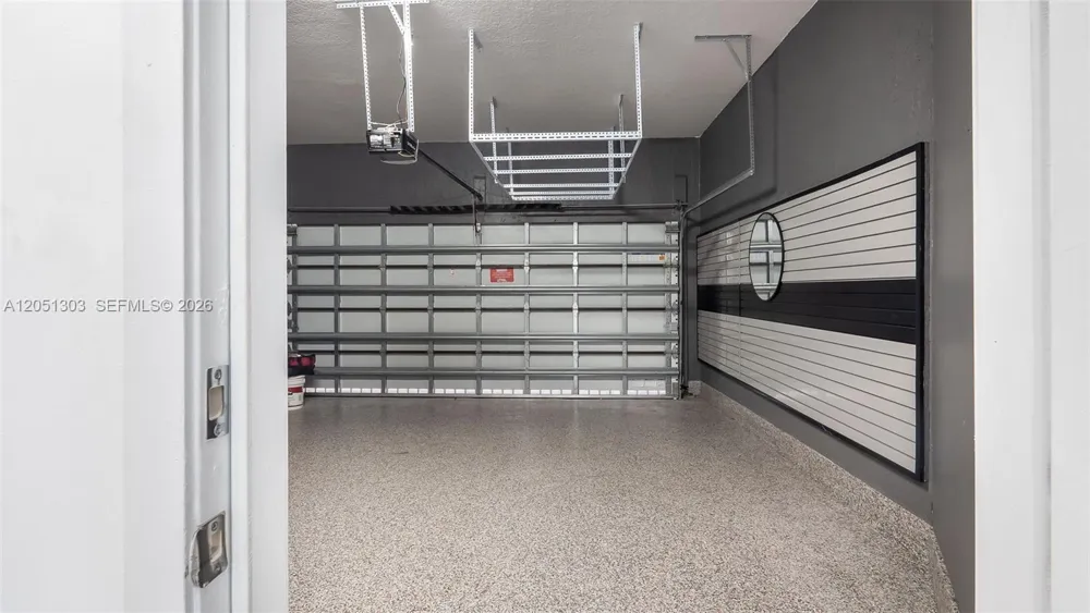 8900 NW 161st Ter Miami Lakes, FL 33018