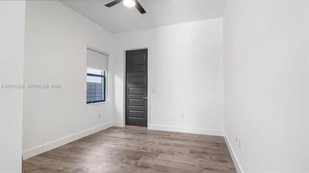 8900 NW 161st Ter Miami Lakes, FL 33018