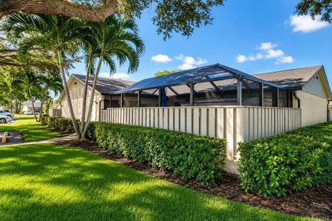 1433 Captains Walk #18a