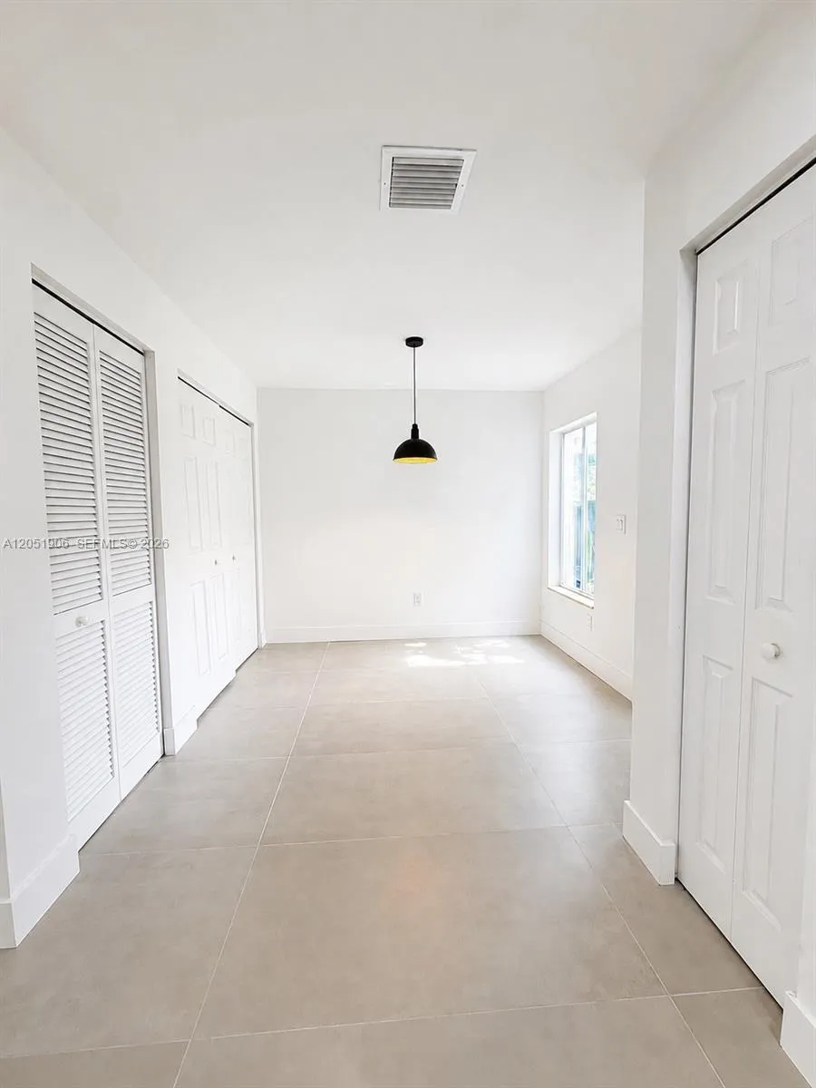 5905 Manchester Way Tamarac, FL 33321