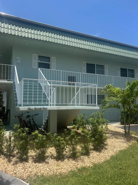 121 Wettaw Lane #214