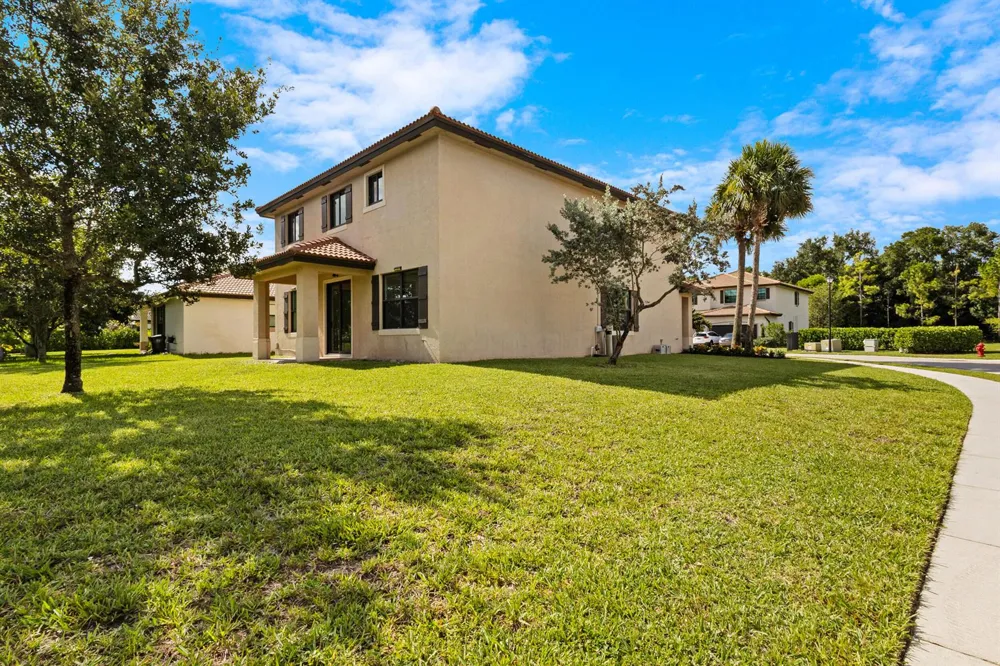 4846 Pond Pine Way 