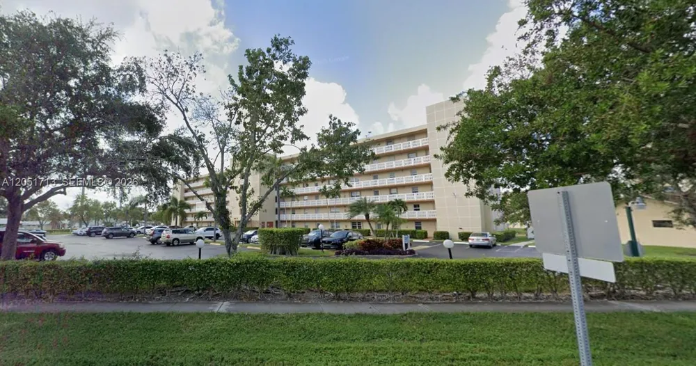441 SE 3rd St #505 Dania Beach, FL 33004