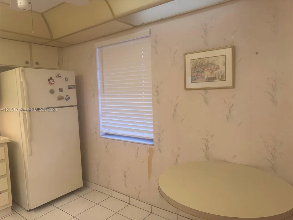441 SE 3rd St #505 Dania Beach, FL 33004