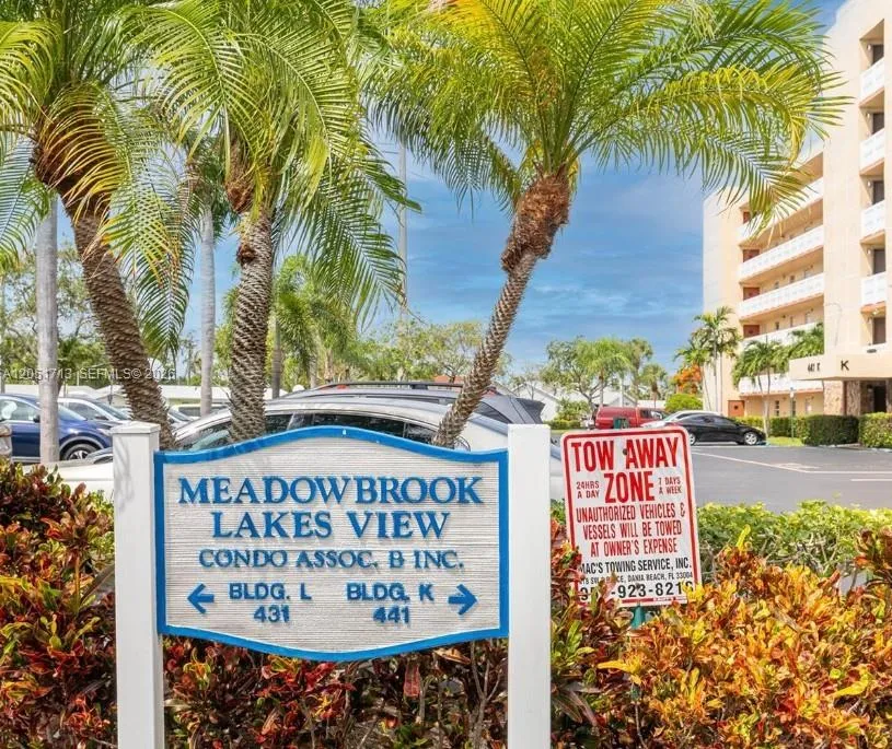441 SE 3rd St #505 Dania Beach, FL 33004