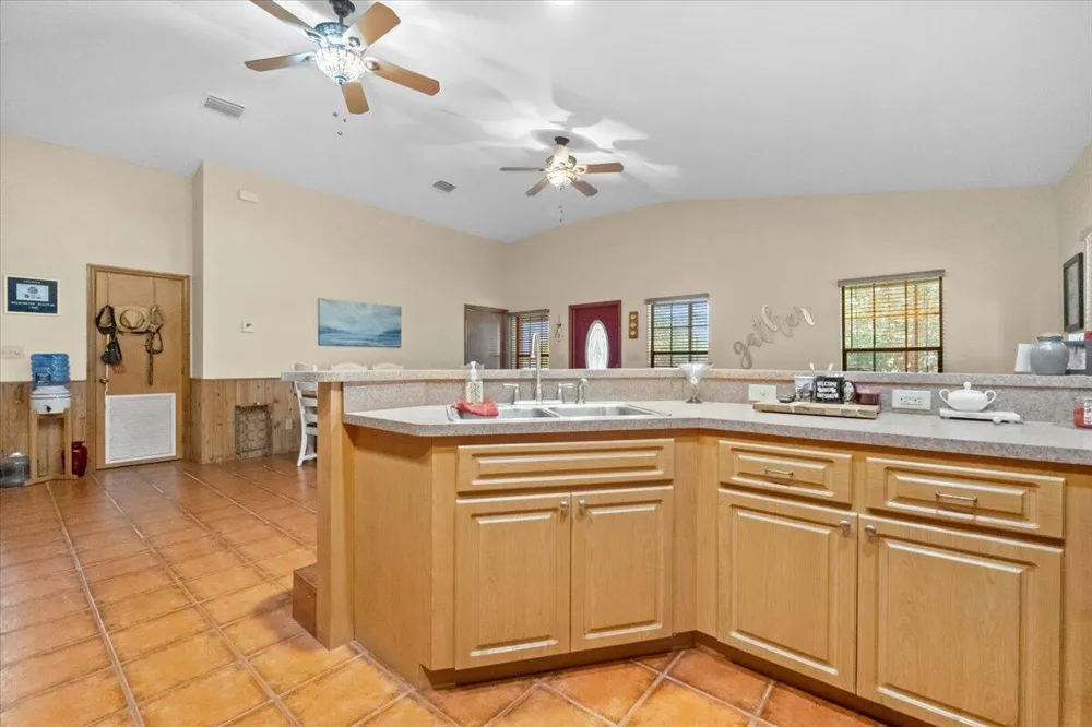1121 River Road Moore Haven, FL 33471