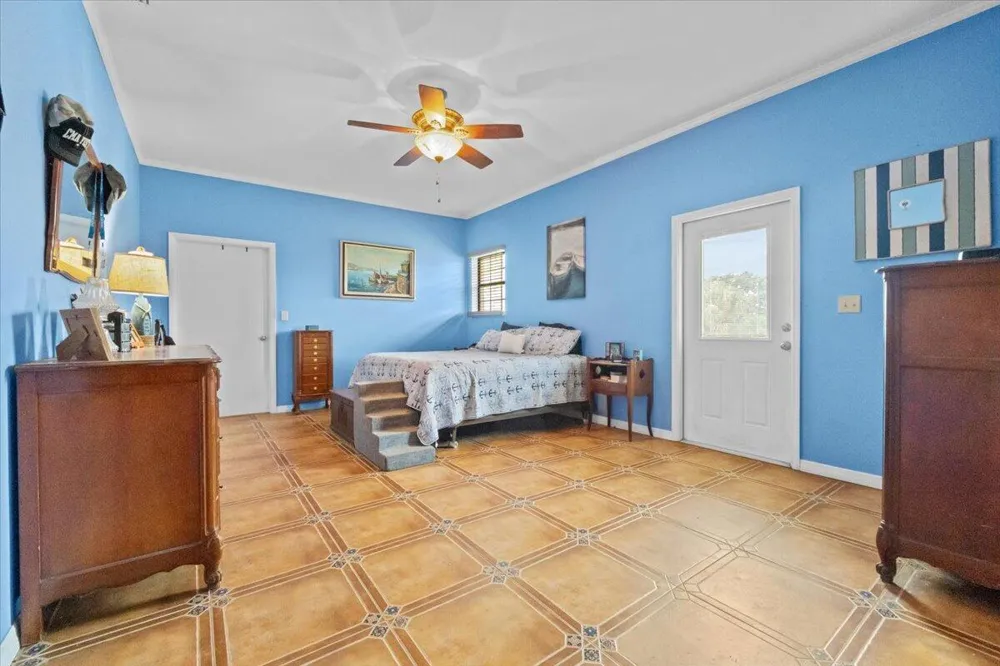 1121 River Road Moore Haven, FL 33471