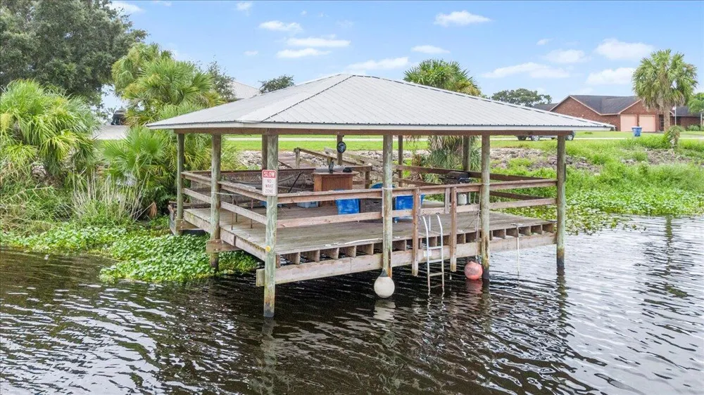 1121 River Road Moore Haven, FL 33471