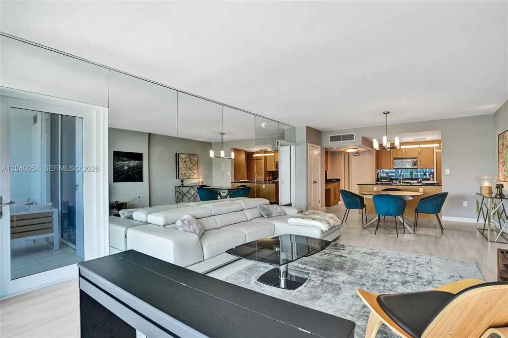 10275 Collins Ave #1116 Bal Harbour, FL 33154