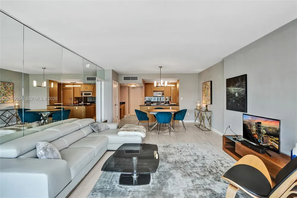10275 Collins Ave #1116 Bal Harbour, FL 33154