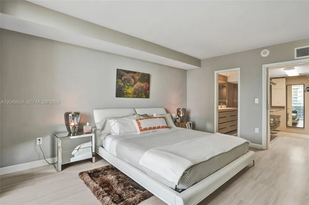10275 Collins Ave #1116 Bal Harbour, FL 33154