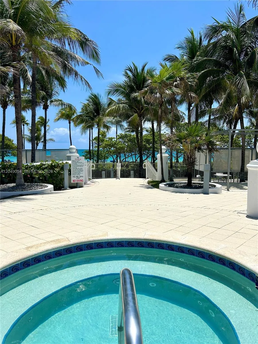 10275 Collins Ave #1116 Bal Harbour, FL 33154