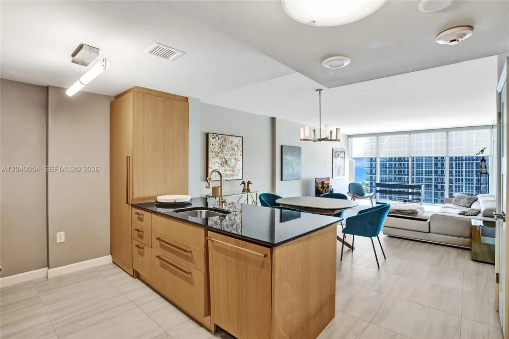 10275 Collins Ave #1116 Bal Harbour, FL 33154