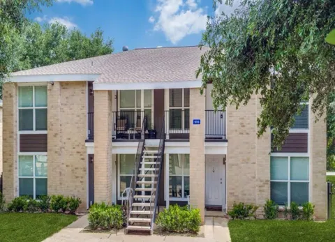 1013 Gunnison Street #4