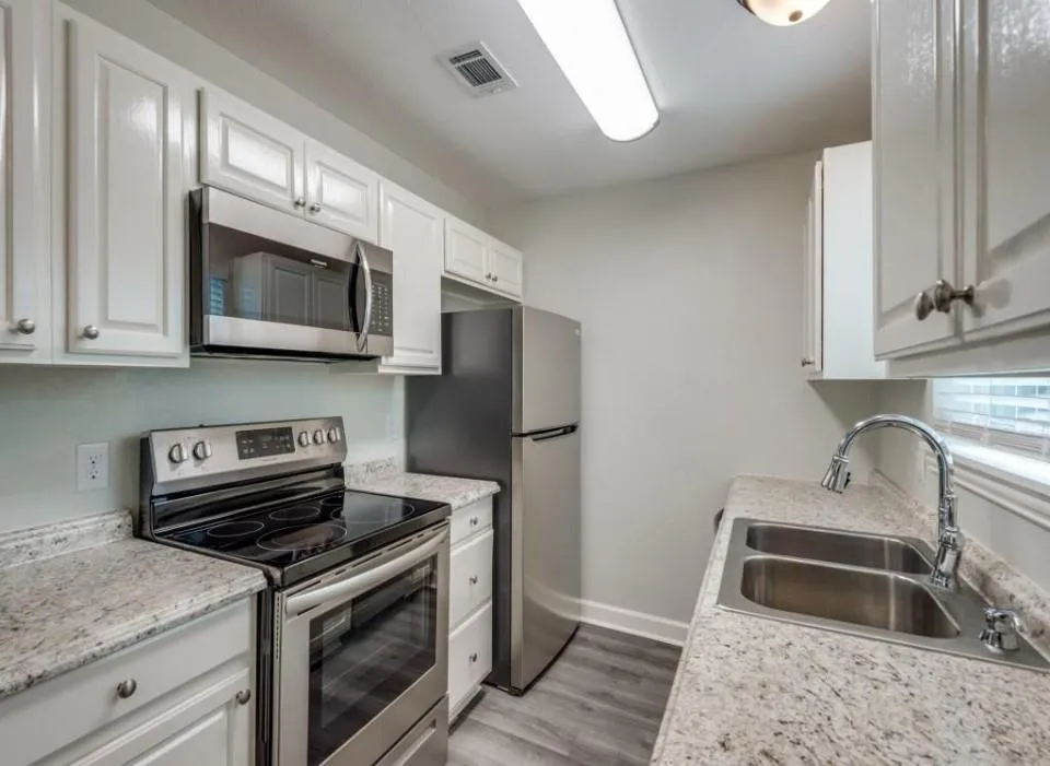 1013 Gunnison Street #4 Sealy, TX 77474
