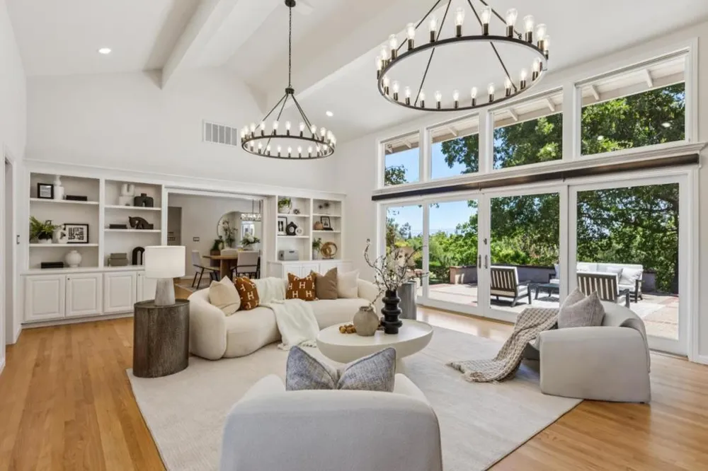 14275 Hilltop Way Saratoga, CA 95070