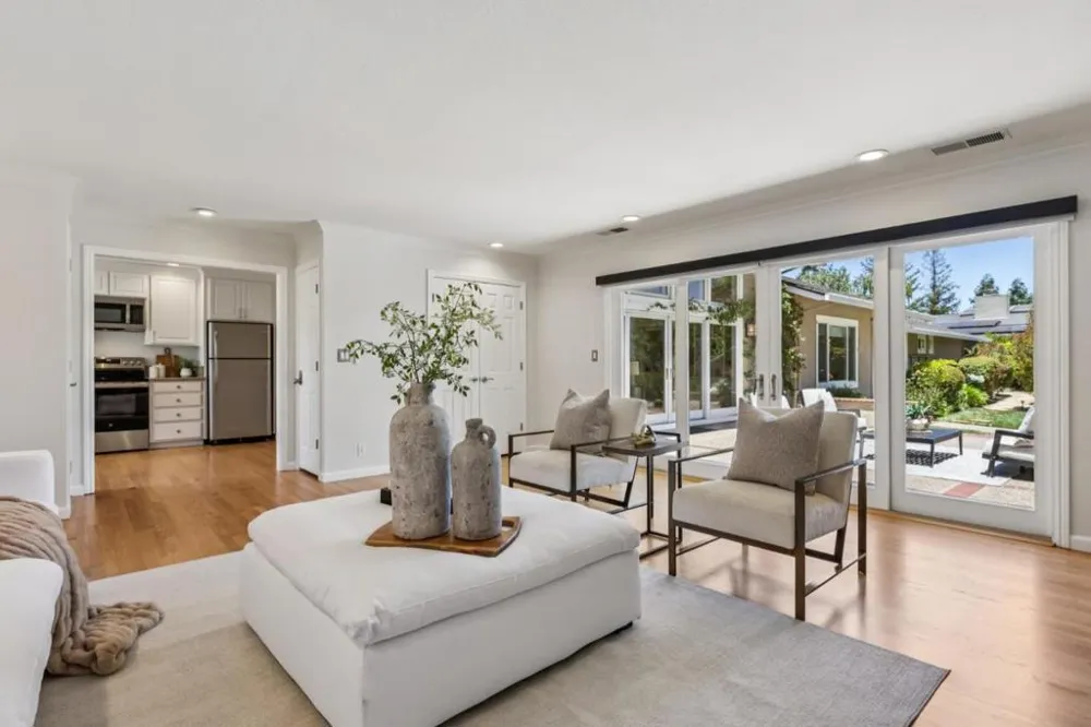 14275 Hilltop Way Saratoga, CA 95070
