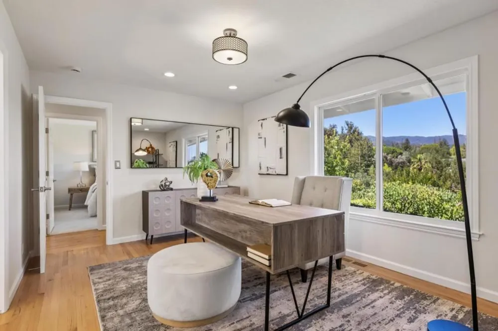 14275 Hilltop Way Saratoga, CA 95070