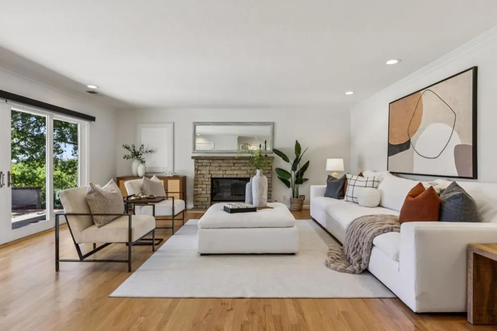 14275 Hilltop Way Saratoga, CA 95070