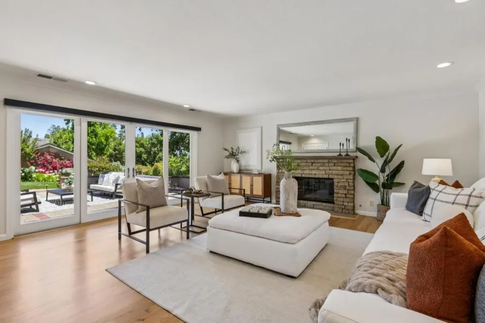 14275 Hilltop Way Saratoga, CA 95070