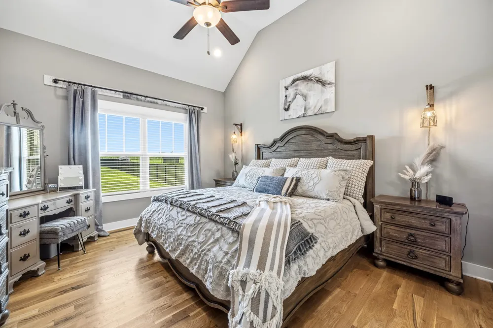 529 Clearview Rd Cottontown, TN 37048