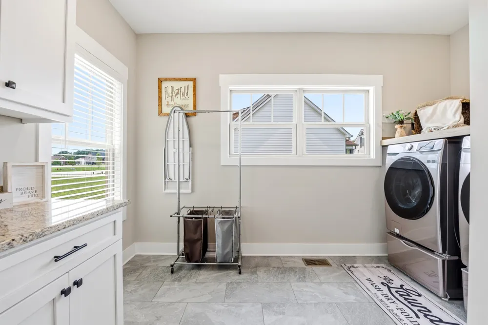 529 Clearview Rd Cottontown, TN 37048