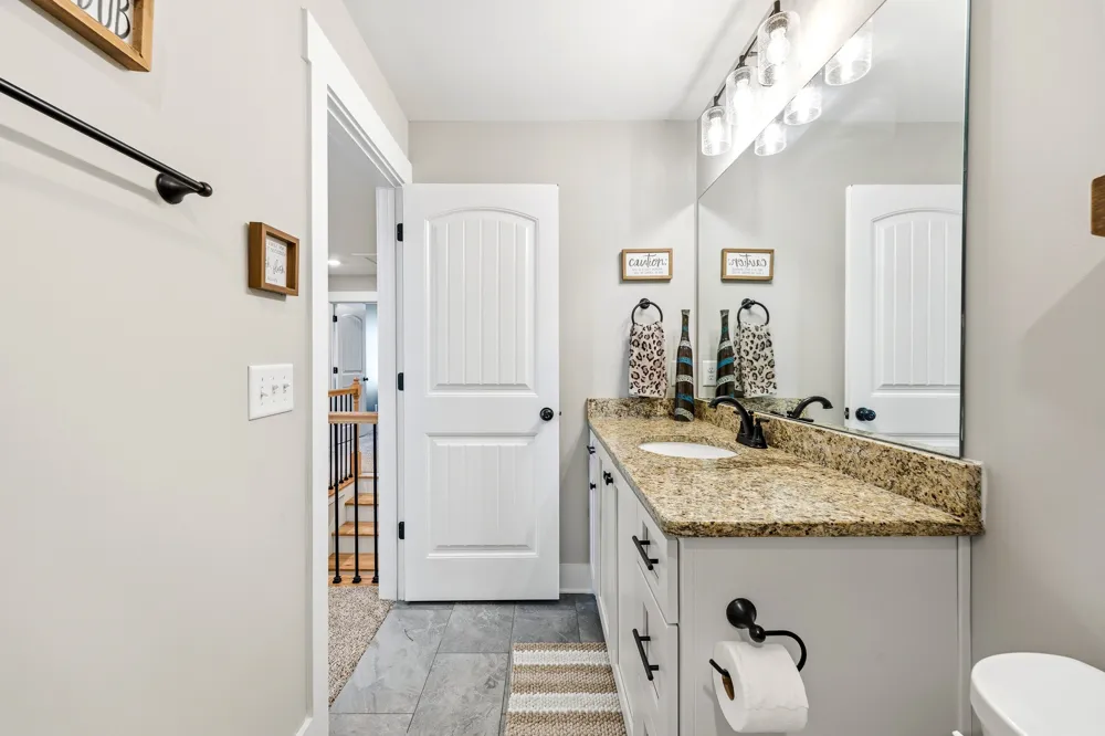 529 Clearview Rd Cottontown, TN 37048