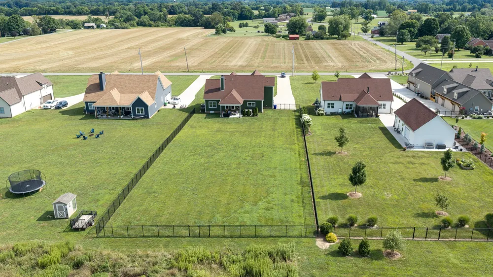 529 Clearview Rd Cottontown, TN 37048