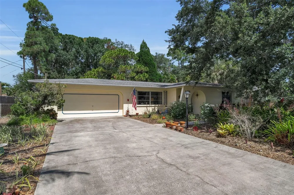 1808 49TH STREET W Bradenton, FL 34209