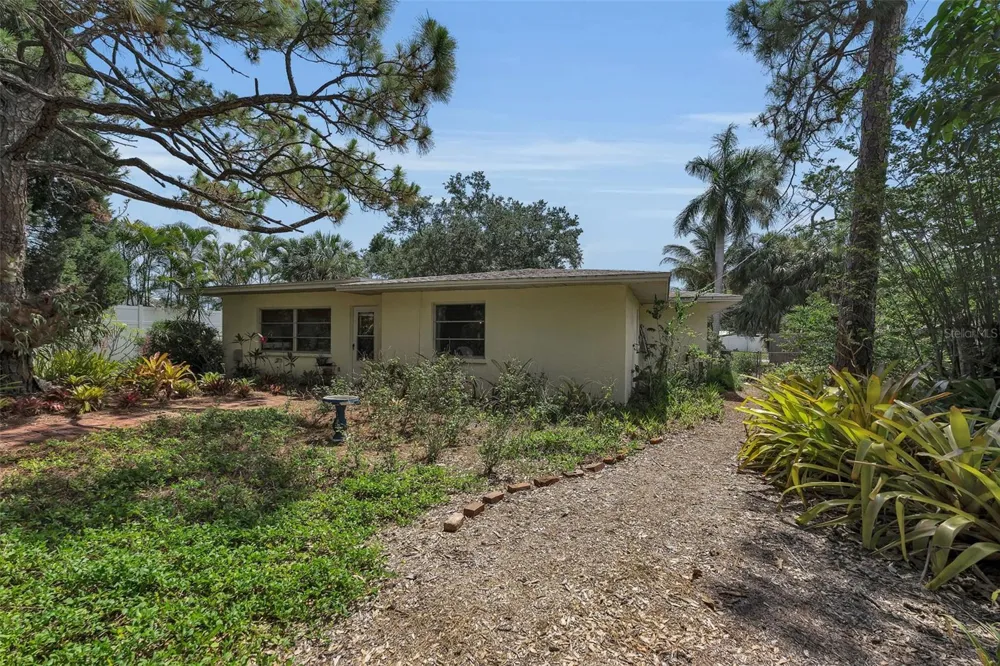 1808 49TH STREET W Bradenton, FL 34209