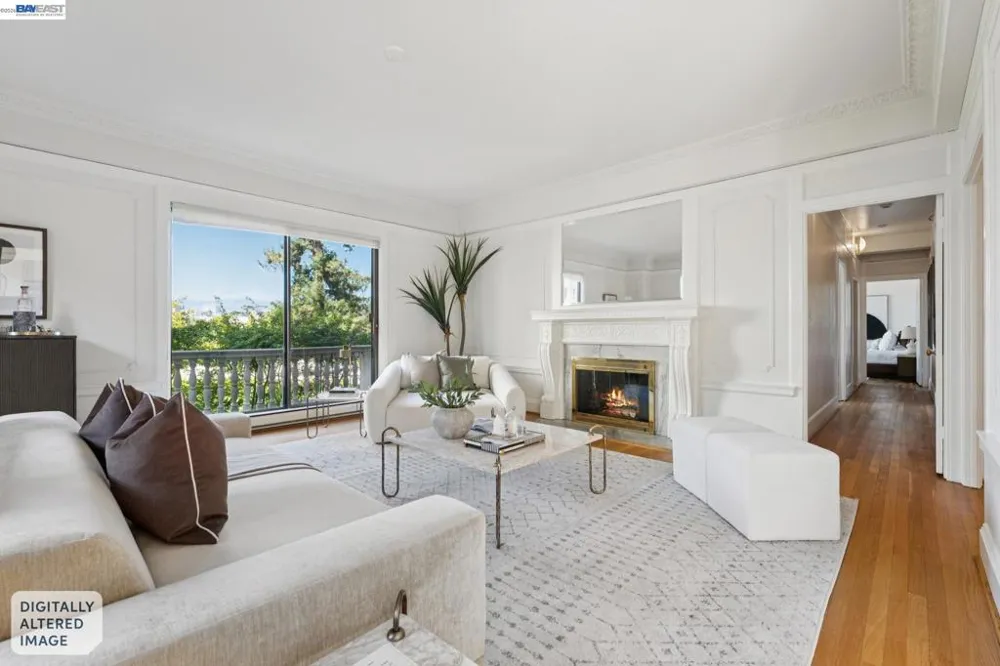 200 Lakeside Dr #202 Oakland, CA 94612