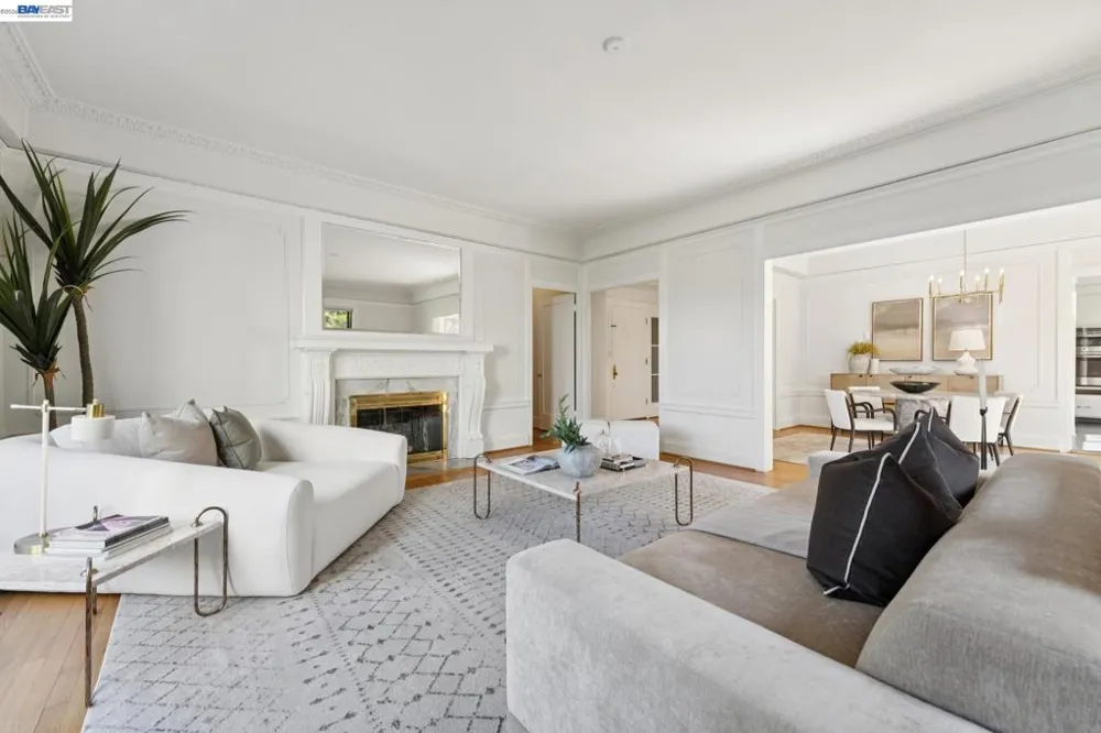 200 Lakeside Dr #202 Oakland, CA 94612