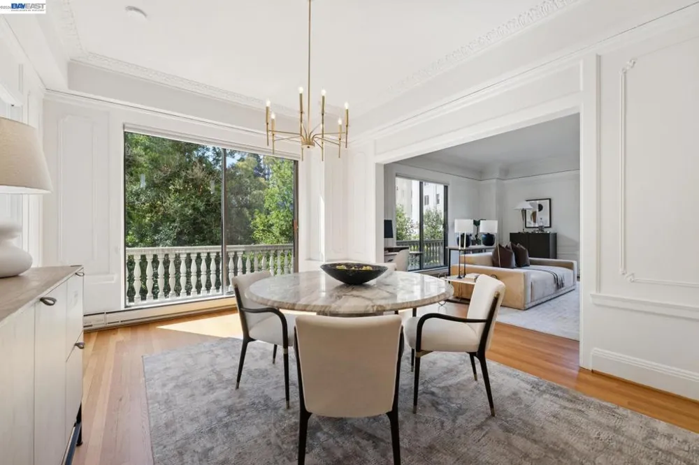 200 Lakeside Dr #202 Oakland, CA 94612
